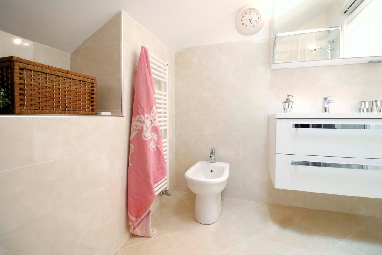 Casaviva - Central Seaview Penthouse In 카모글리 외부 사진